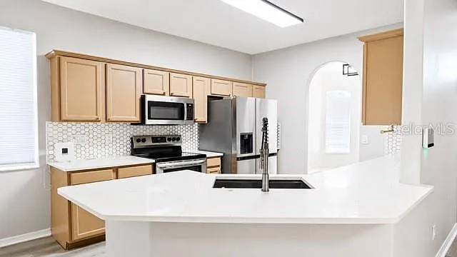 3 bed, 2.0 bath, 1426 sqft, $2,600 — Photo 3