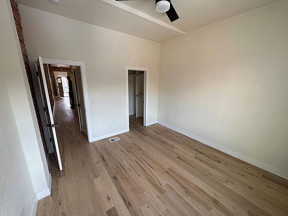 5th image of 3543 N Williams St