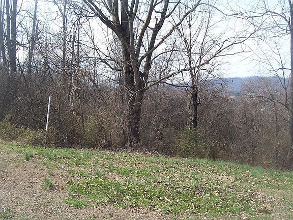 2nd image of 141 Low Valley Rd Lot 141