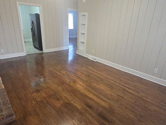 2nd image of 1575-77 Lonsford Dr #1577
