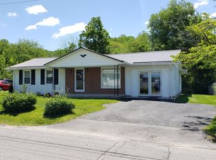 332 Hamilton Addition Rd, White Sulphur Springs, WV 24986