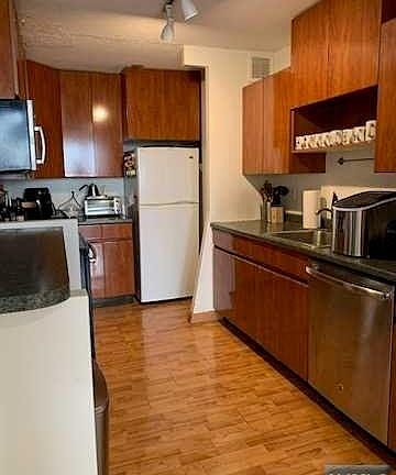 2nd image of 770 Anderson Ave APT 10B