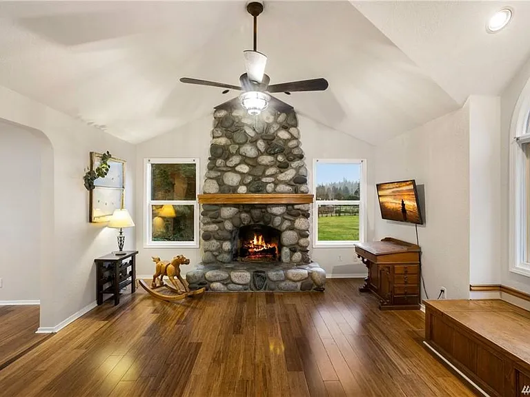 11922 Issaquah Hobart Rd SE — Photo 19