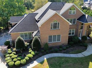 2701 Spigel Dr, Virginia Beach, VA 23454