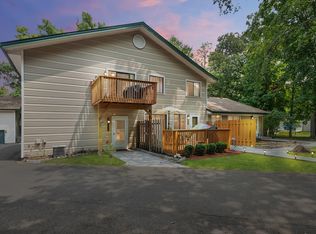 2784 Upland Ct, Minneapolis, MN 55447