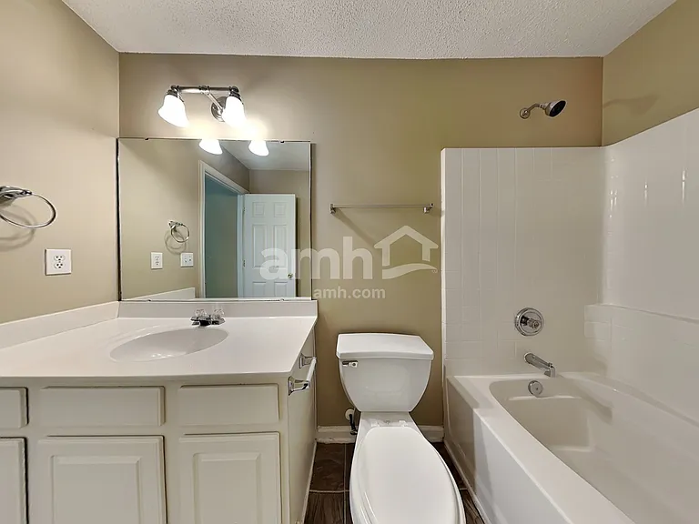 7533 Argent Valley Dr — Photo 12