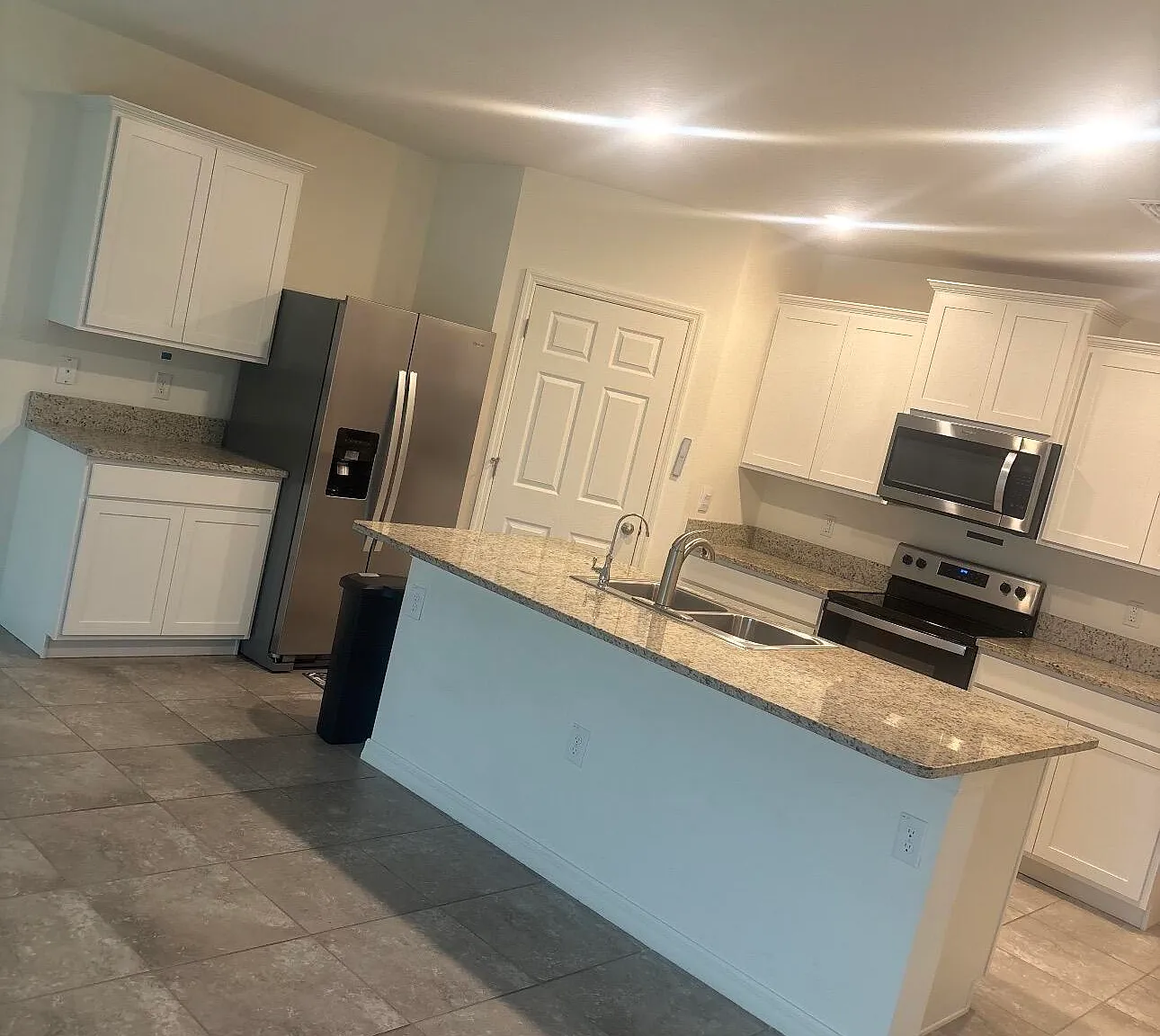 4 bed, 2.0 bath, 1830 sqft, $2,250 — Photo 4