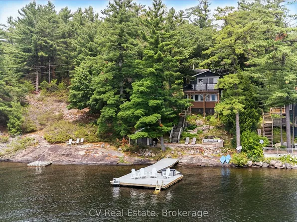 1166 Parkers Point Rd, Gravenhurst, ON P1P 1R2