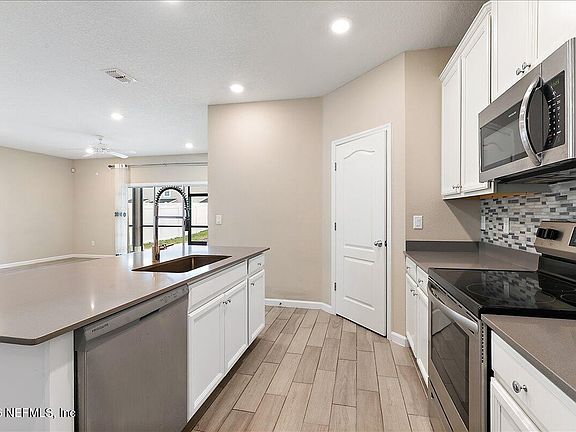 5th image of 1694 MATHEWS MANOR Drive