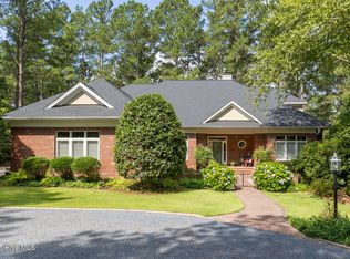 24 McMichael Dr, Pinehurst, NC 28374