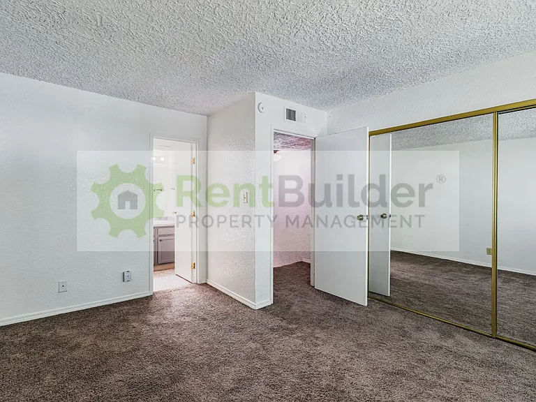 6041 Sequoia Rd NW #D10 — Photo 15