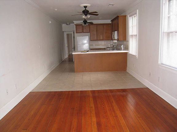 2nd image of 4011 Iberville St