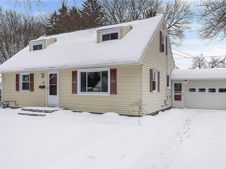 1st image of 19 Sierra Rd