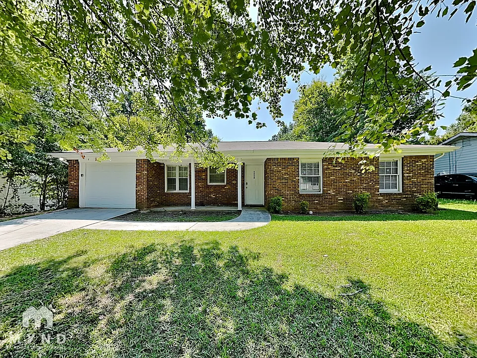 1618 Cherry Hill Ln SW