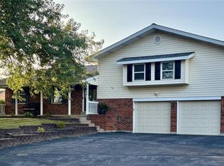423 Ancestry Dr, Saint Peters, MO 63376