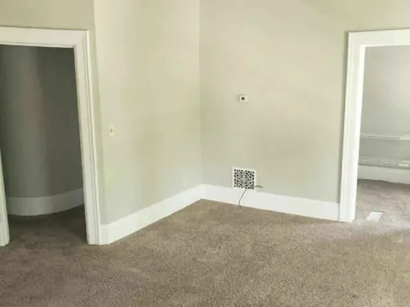 919 Ceape Ave #A, Oshkosh, WI 54901