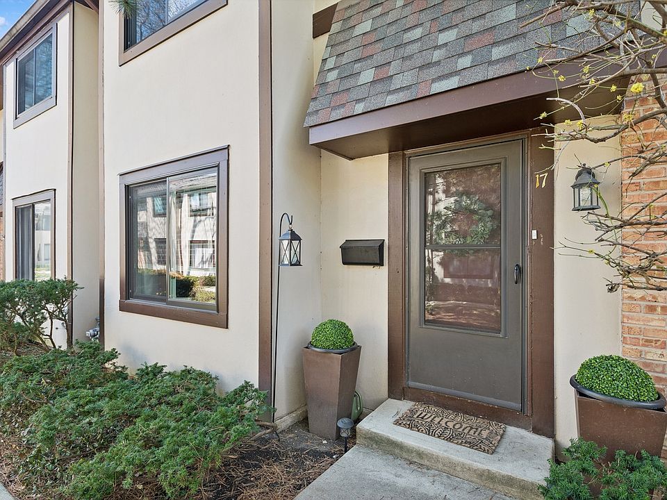 1st image of 1750 Henley St APT 17