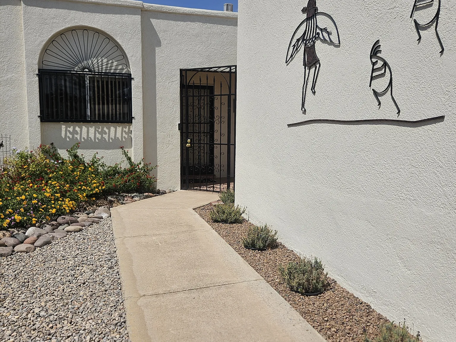 2 bed, 1358 sqft, $1,650 — Photo 3