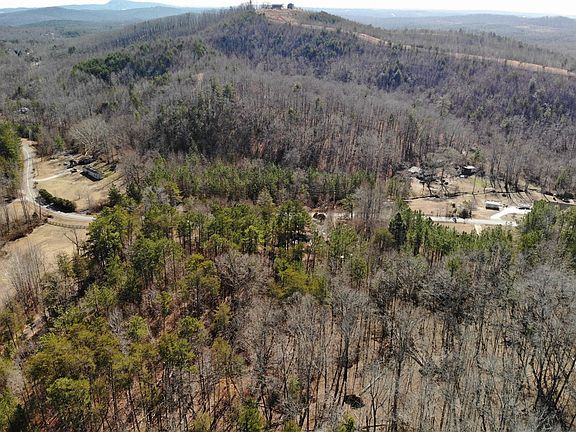 3rd image of 319 Cove Creek Rd