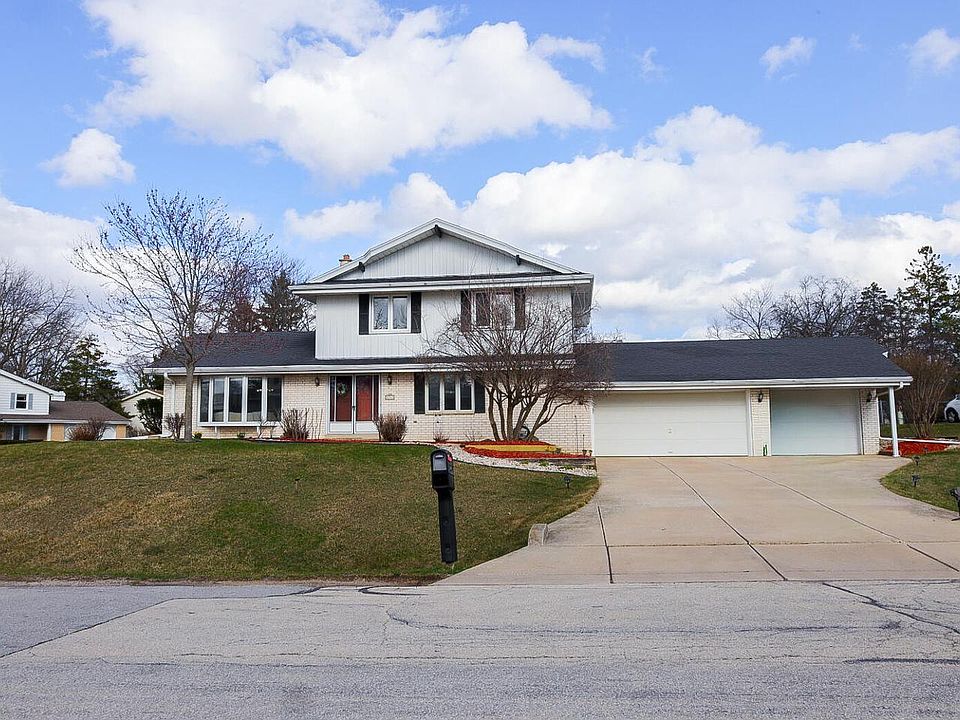 1st image of 3340 S Russel ROAD