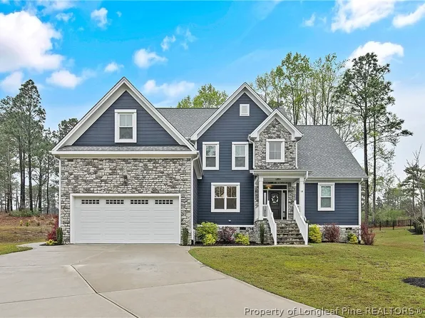 10 Heatherspring Way, Spring Lake, NC 28390