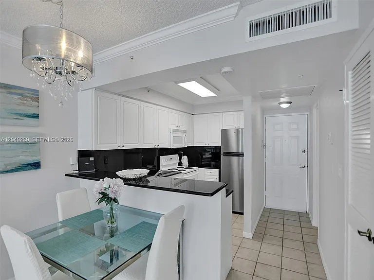 2501 S Ocean Dr #605 — Photo 12