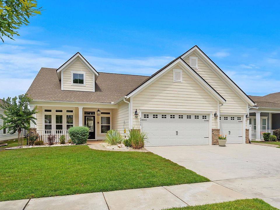 1st image of 2435 Goldfinch Dr.