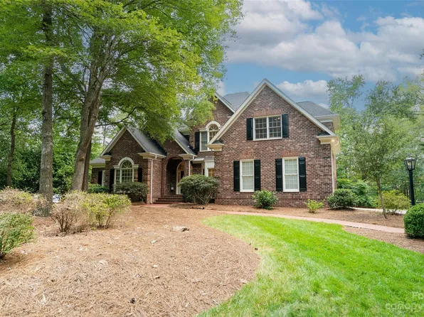 3427 Providence Plantation Ln, Charlotte, NC 28270