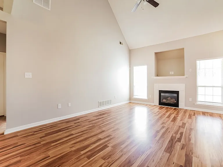 2221 Linda Shore Dr — Photo 5