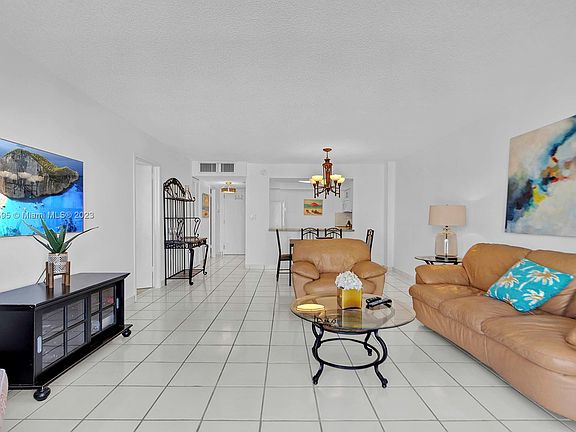 5th image of 5701 Collins Ave APT 611