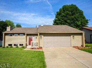51 Kenfield Cir, Bloomington, IL