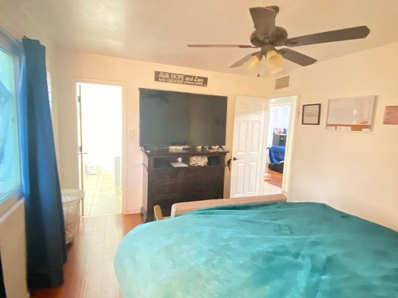 5th image of 3602 N 49TH Drive
