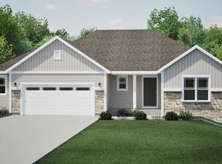 193 Ruby Ln, Saukville, WI 53080