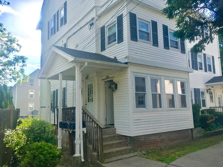 321 Main St #1 — Photo 13