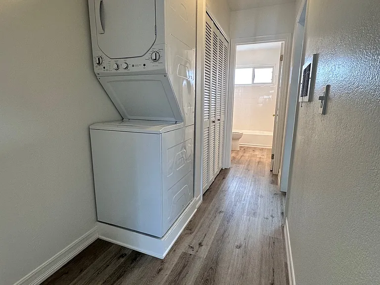 1481 Placentia Ave — Photo 9