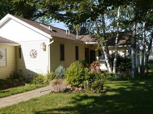 5152 Ostlund Dr, Hope, MI 48628