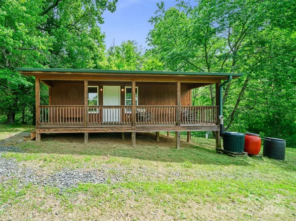 289 Bailey Settlement Rd, Green Mountain, NC 28740