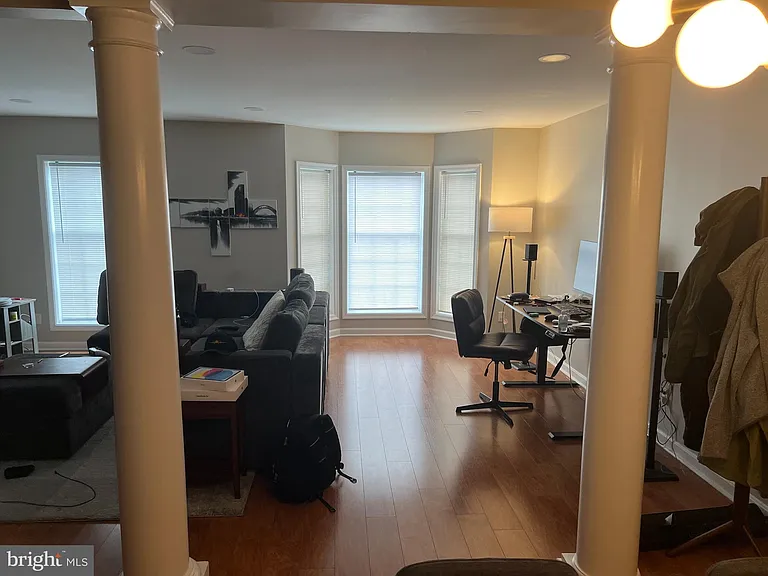 100 Parker Ave #22 — Photo 17