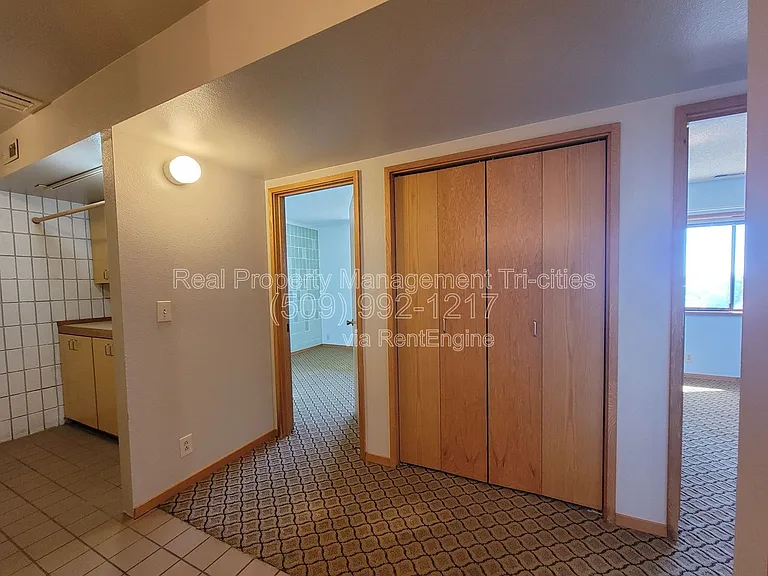 600 W 26th Pl — Photo 13
