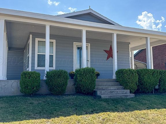 3rd image of 931 Elmore St