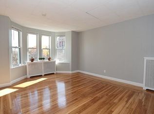 104 Paris St #3, Boston, MA 02128