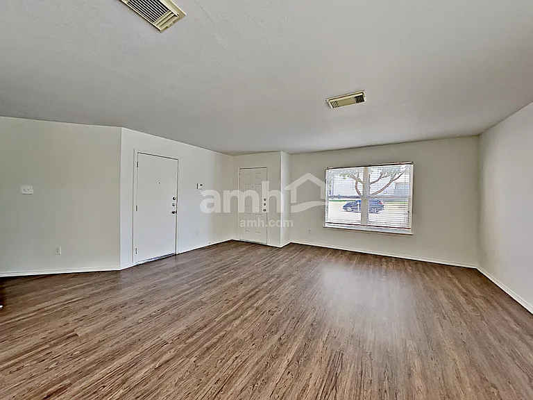 11422 Victory Cavern — Photo 7