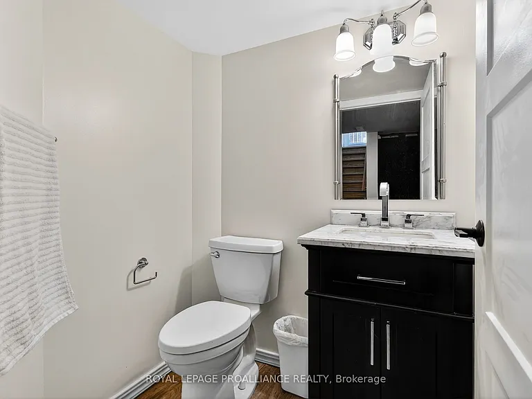 387 Mathew St — Photo 17