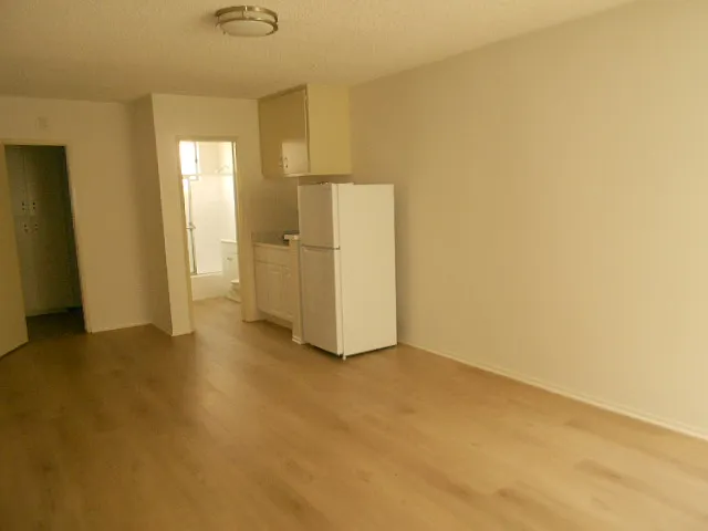 3721 Midvale Ave #5 — Photo 6