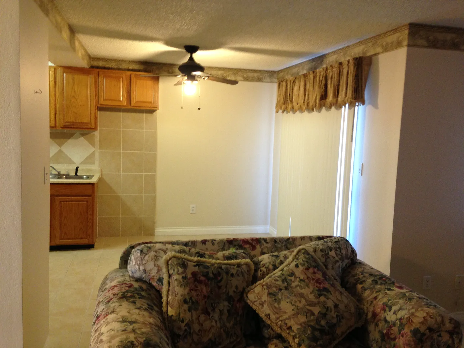 2 bed, 1023 sqft, $1,850 — Photo 4