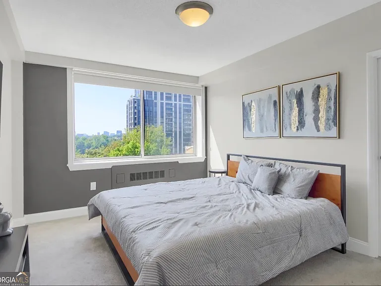 2479 Peachtree Rd NE — Photo 8