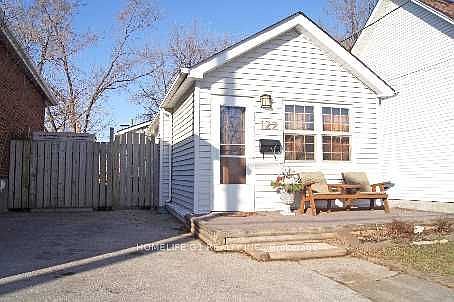 1st image of 122 Harding Blvd