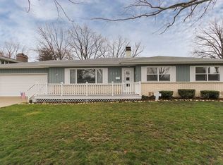 715 Bennett Dr, Elgin, IL 60120