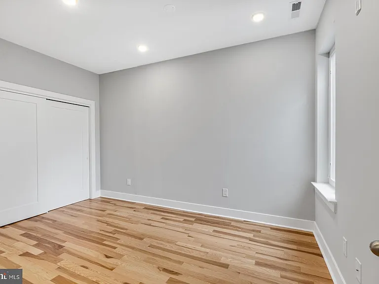 2007 E Susquehanna Ave #3 — Photo 10