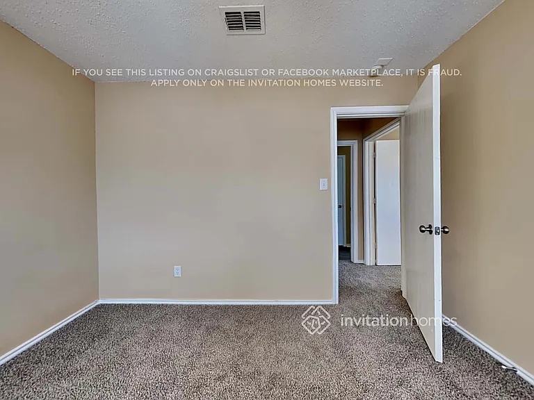 2100 Collington Dr — Photo 13